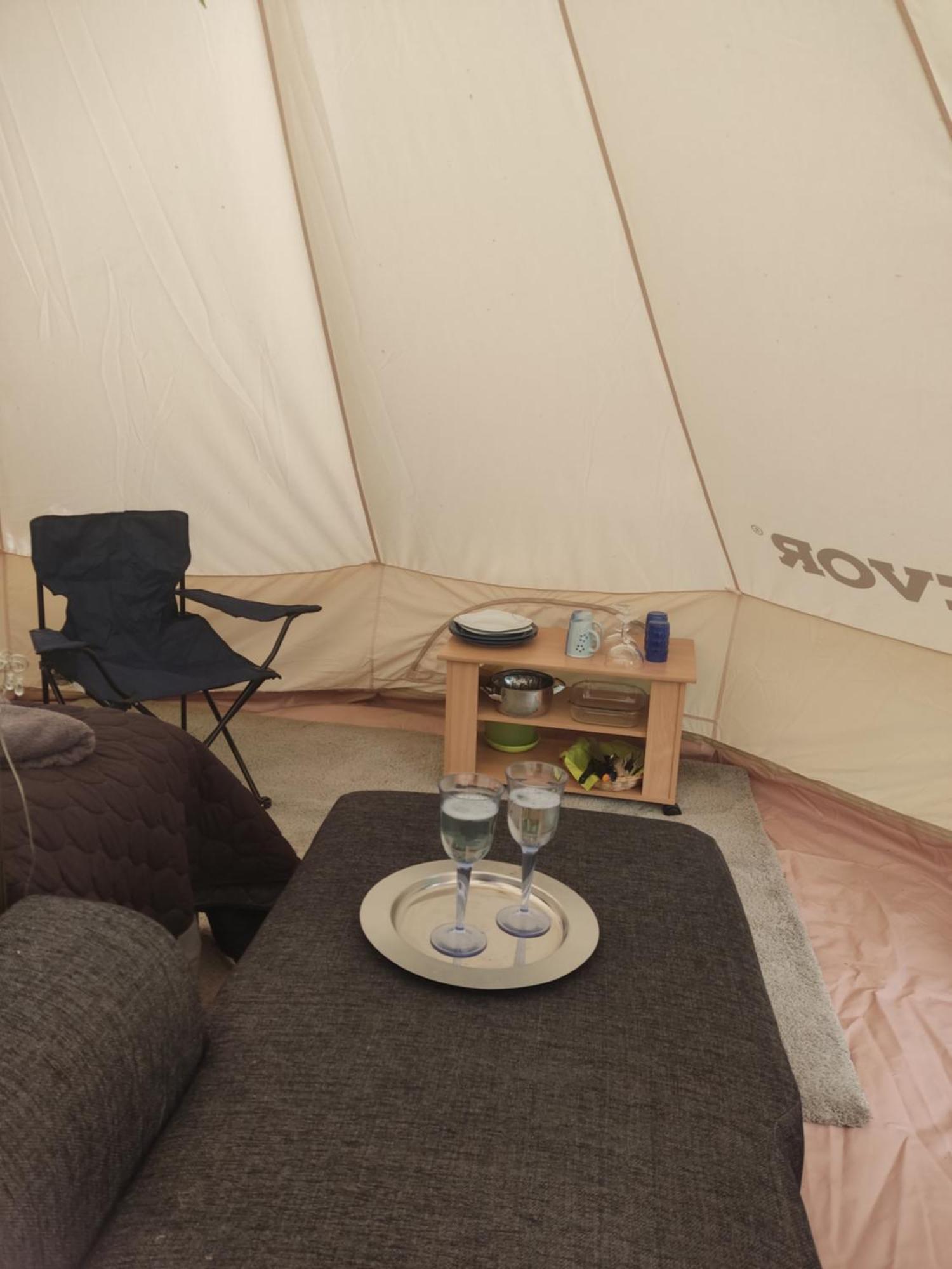 Koskentien Kotimajoitus & Luxury Glamping Lejlighed Jämsä Eksteriør billede